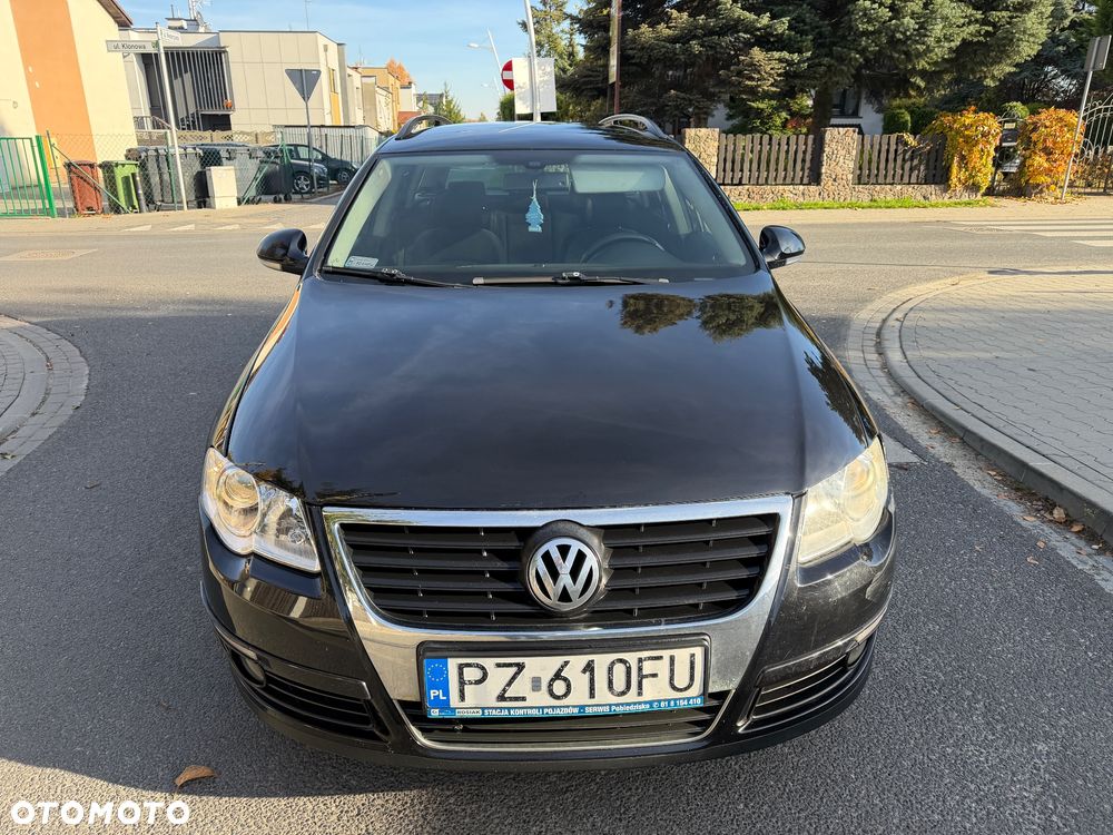 Volkswagen Passat 2.0 TDI Comfortline - 8