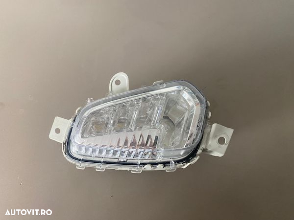 DRL Lumina Zi / Proiector Stanga Volvo V40 31323115