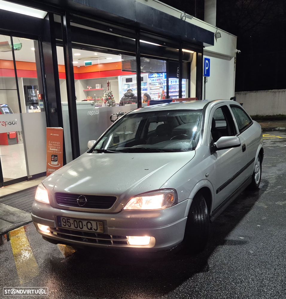 Opel Astra 1.4 Sport - 2
