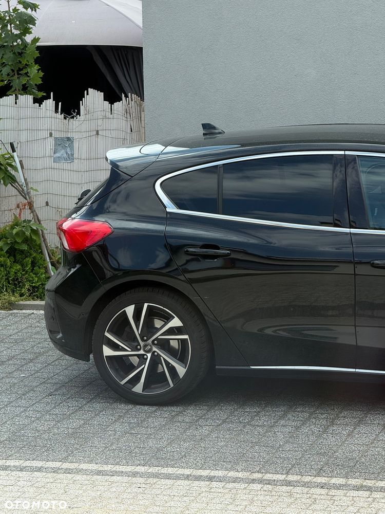 Ford Focus 1.5 EcoBoost Vignale - 13
