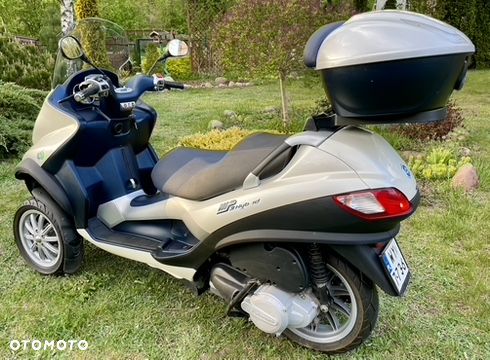 Piaggio MP-3 - 5