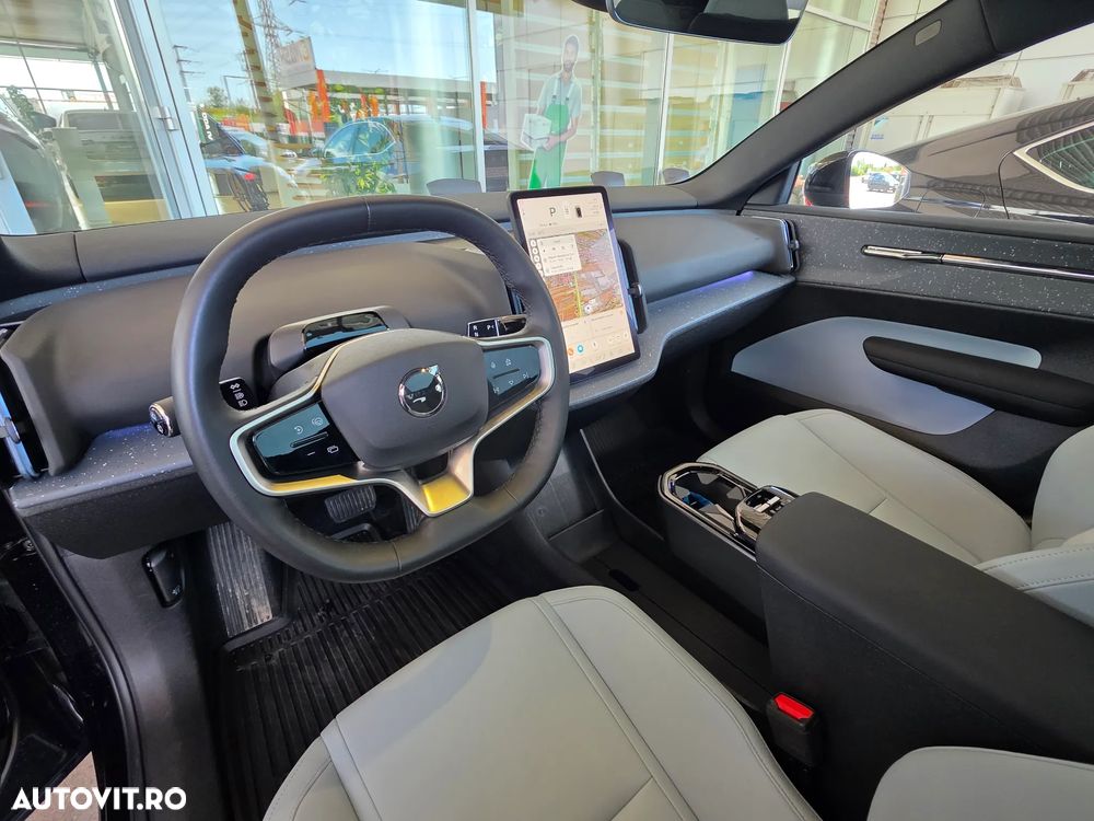 Volvo EX30 Twin Motor Performance Ultra - 12