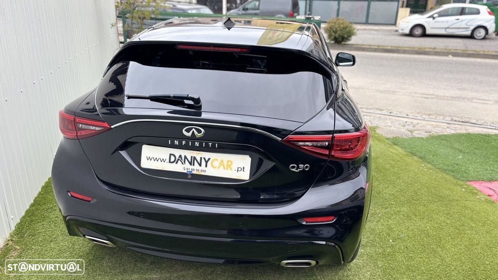 Infiniti Q30 1.5d DCT Premium City Black - 4