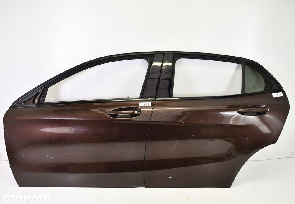 MERCEDES GLA W156 X156 DRZWI TYLNE LEWE