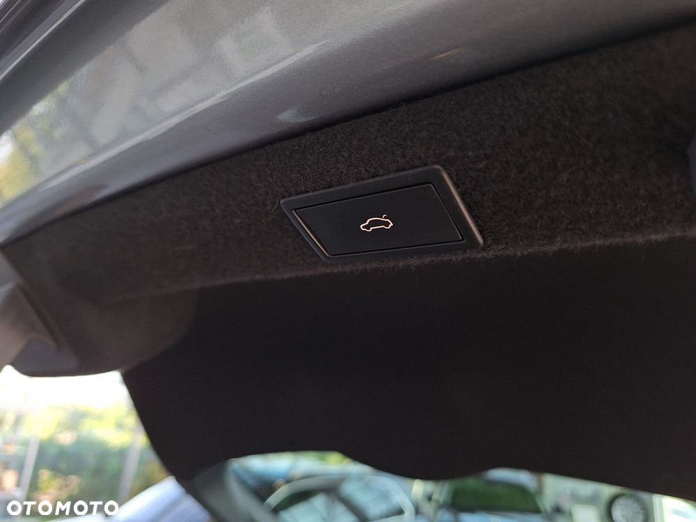 Skoda Superb 2.0 TDI SCR Sportline DSG - 16