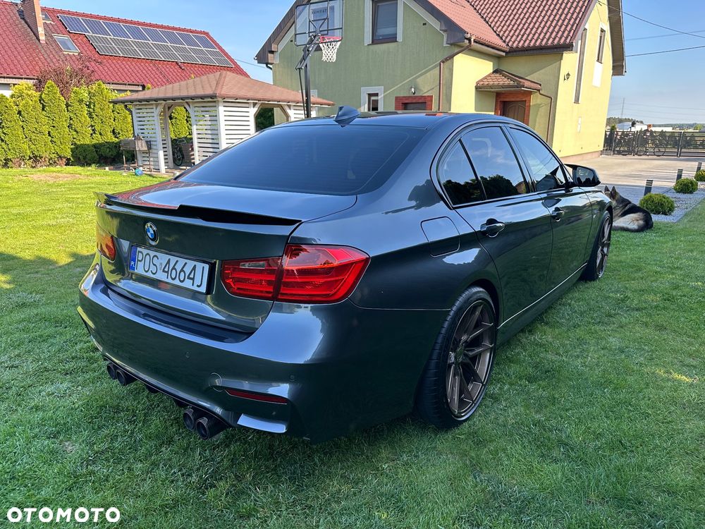 BMW Seria 3 328i Sport-Aut Sport Line - 9