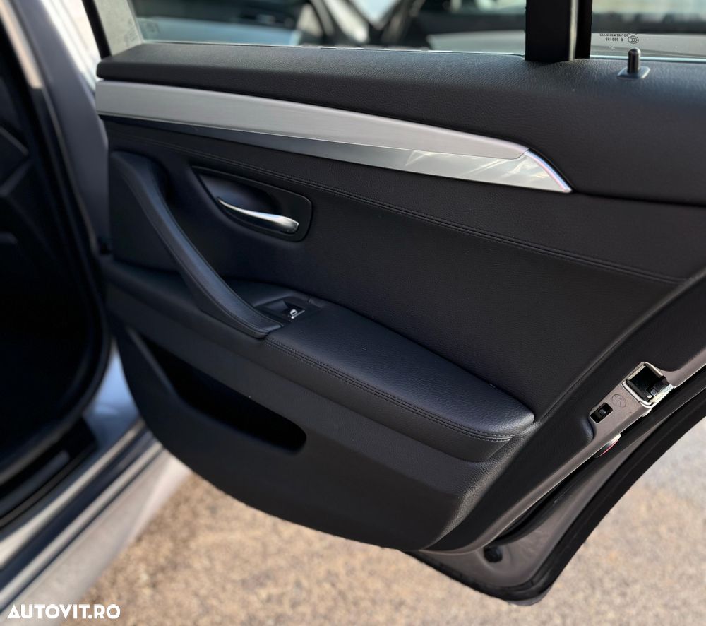 BMW Seria 5 530d xDrive Aut. Luxury Line - 32