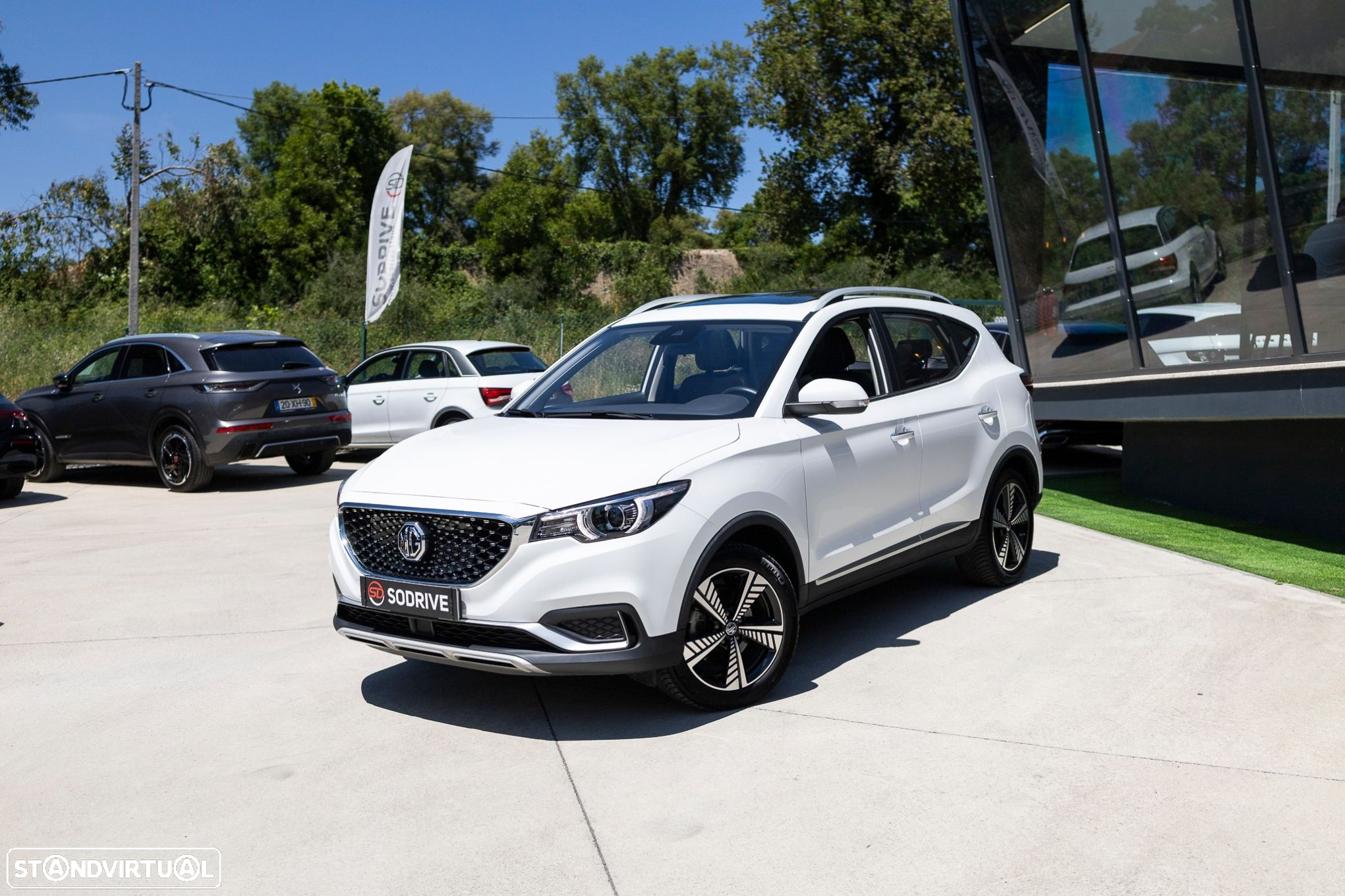 MG ZS - 3