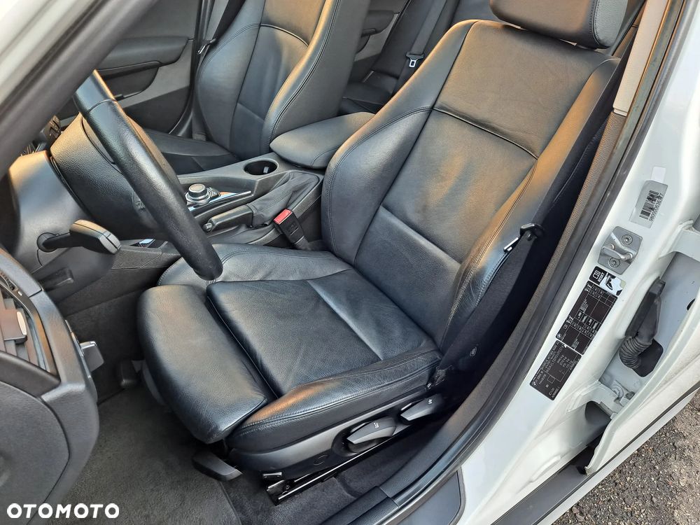 BMW X1 sDrive18i Sport Line - 8