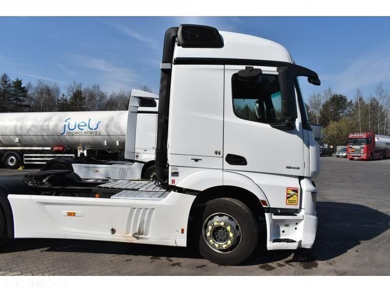 Mercedes-Benz Actros - 11