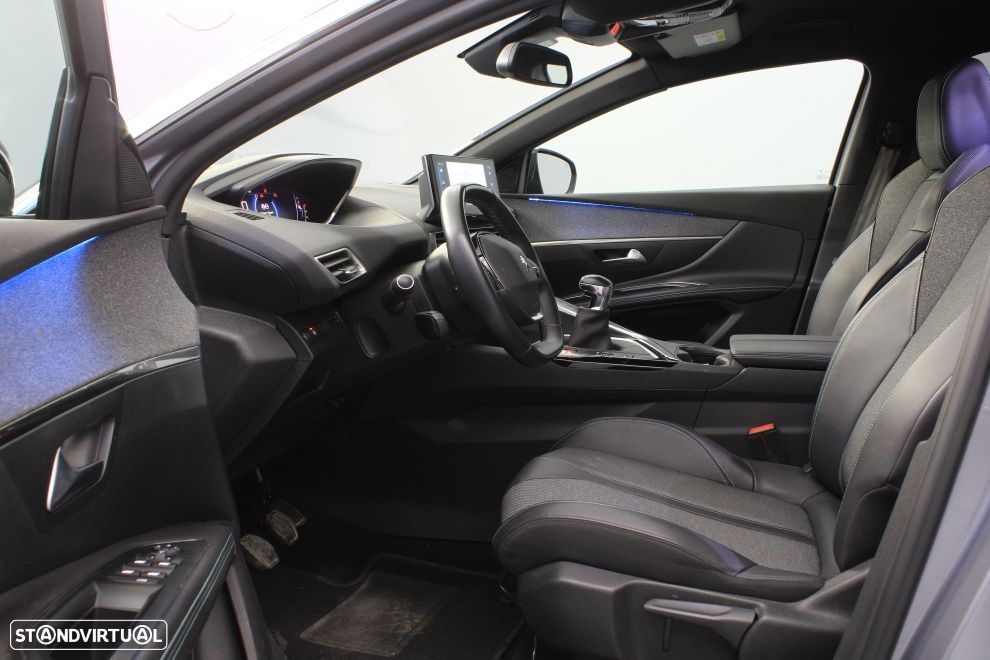 Peugeot 5008 1.2 PureTech Allure Pack - 24