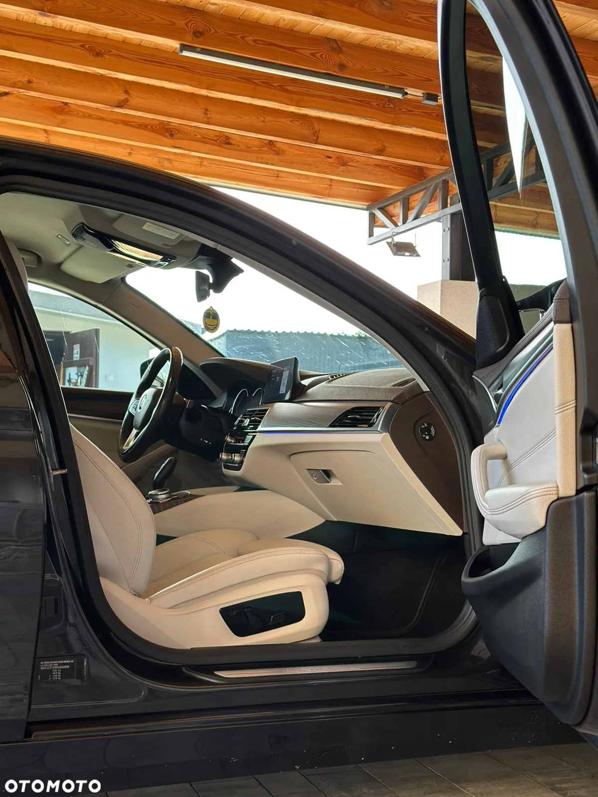 BMW Seria 5 520d Luxury Line - 21