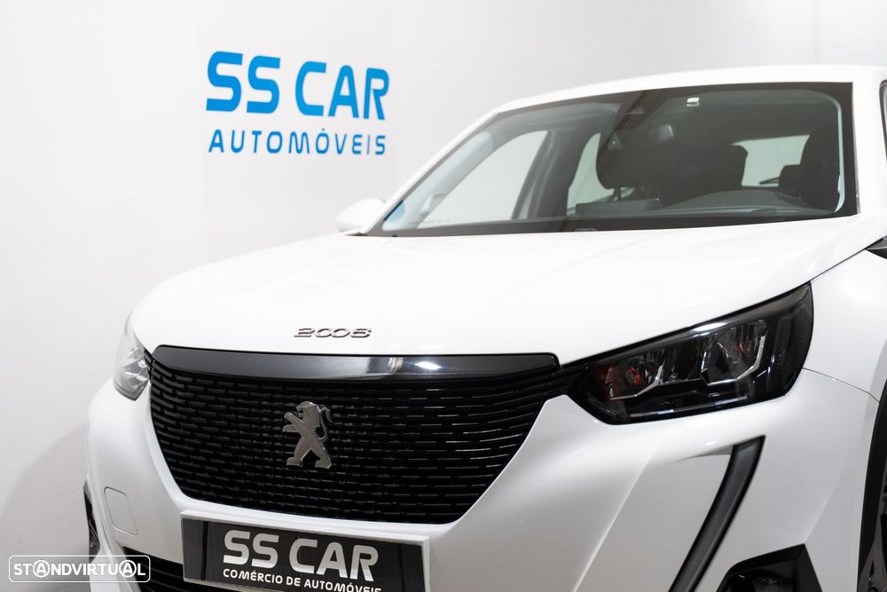 Peugeot 2008 1.2 PureTech Active EAT8 - 4