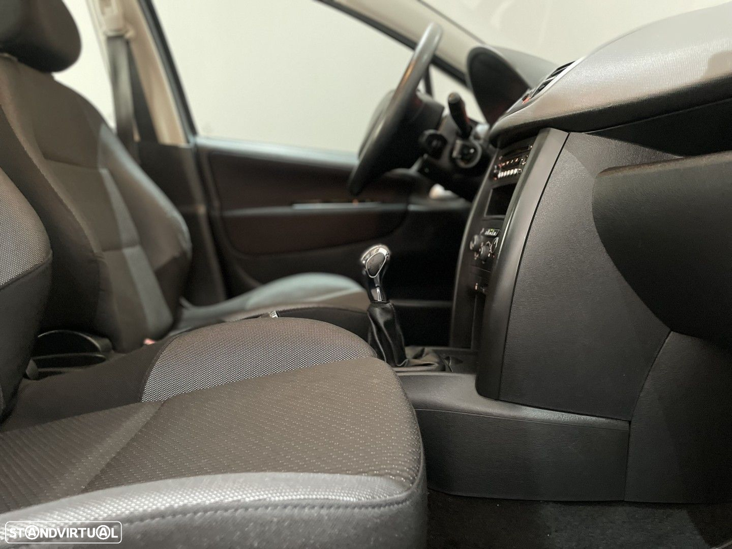 Peugeot 207 1.6 HDi 99g - 22