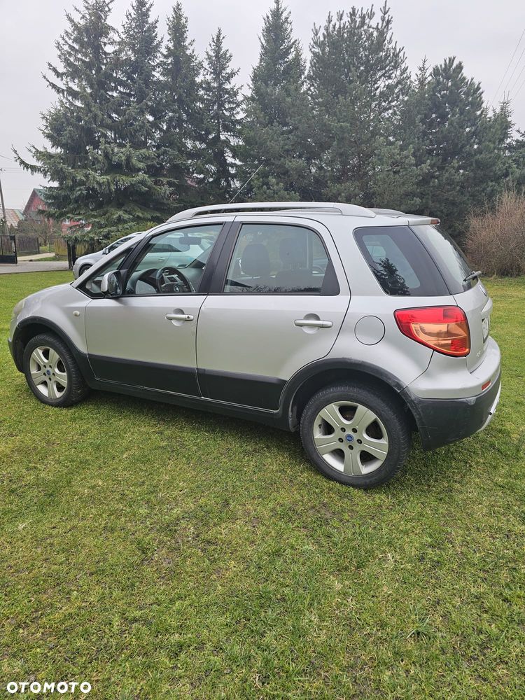 Fiat Sedici 1.9 Multijet DPF 4x4 Dynamic - 2