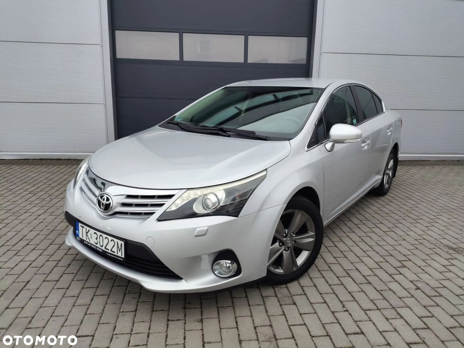 Toyota Avensis 1.8 Premium MS - 1