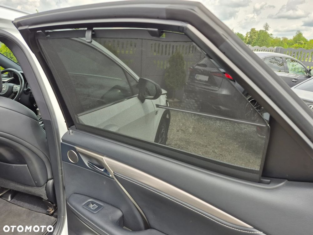 Lexus RX 200t / 300 F Sport - 25