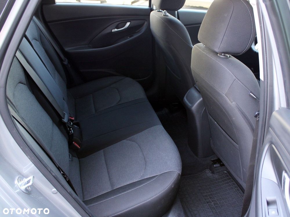 Hyundai i30 1.5 T-GDI 48V Smart - 14