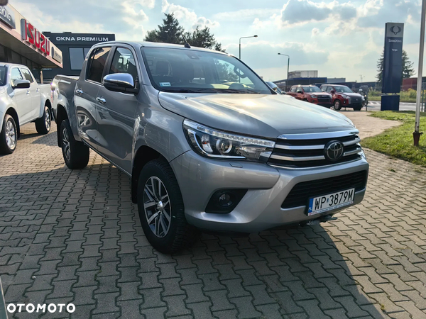 Toyota Hilux 2.4 D-4D Double Cab SR5 4x4