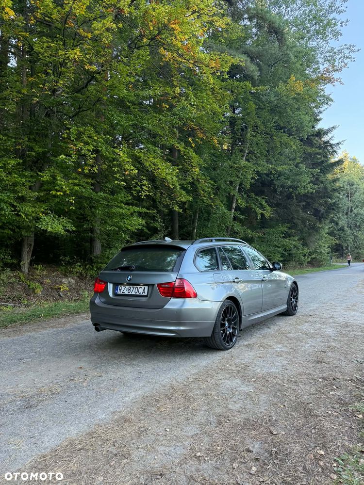 BMW Seria 3 320d - 4