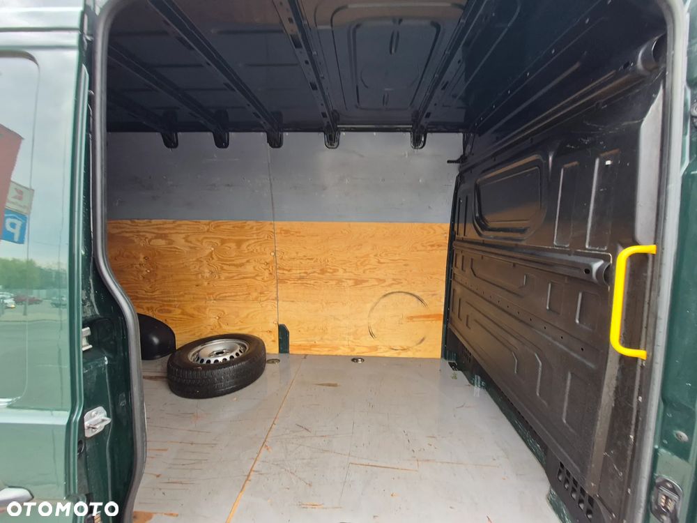 Volkswagen Crafter - 23