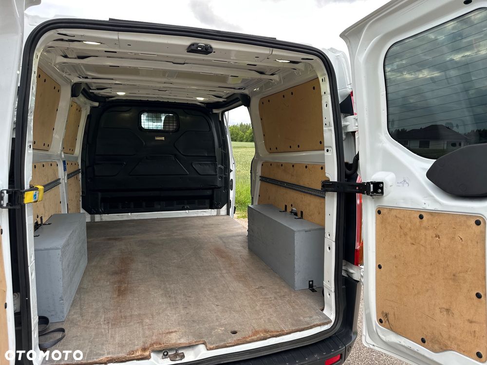 Ford Transit Custom - 26