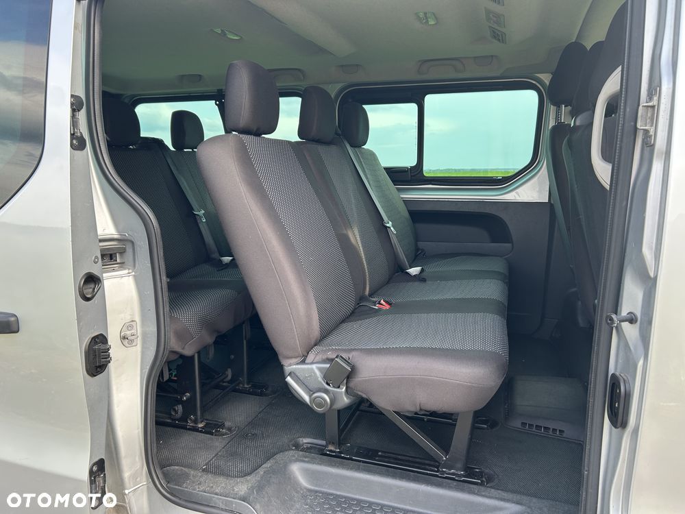 Opel Vivaro - 9