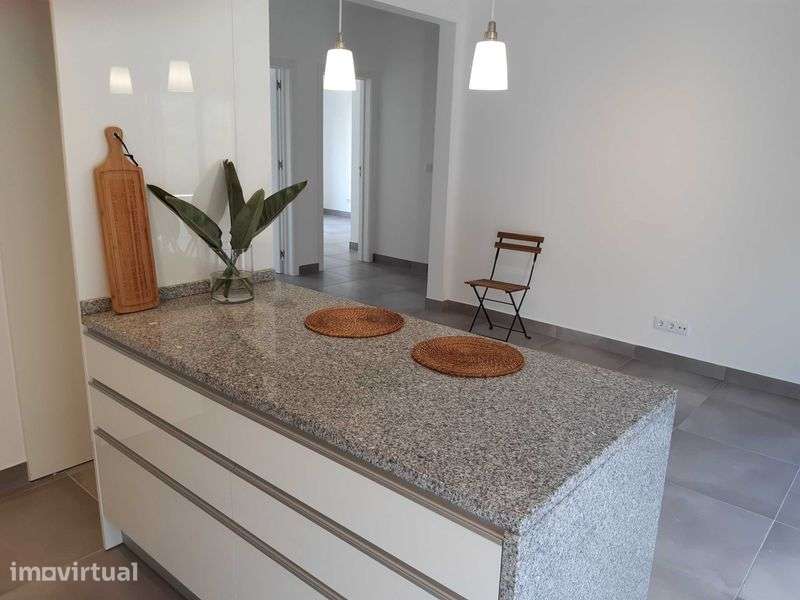 Apartamento T3 bem localizado e espaçoso