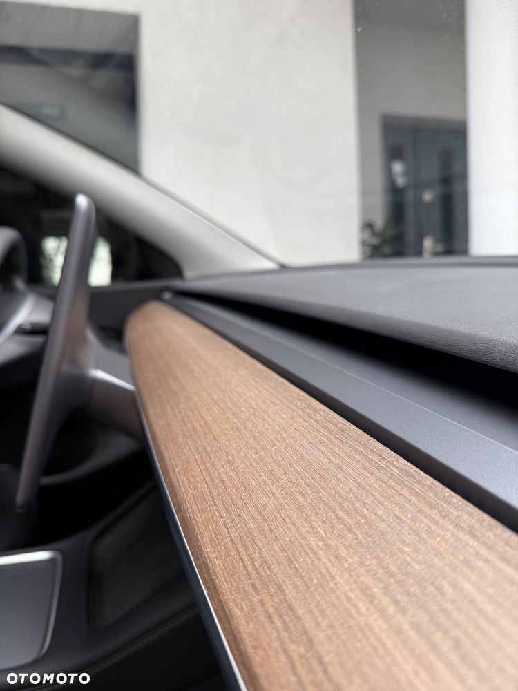 Tesla Y Model Long Range Dual Motor AWD - 20