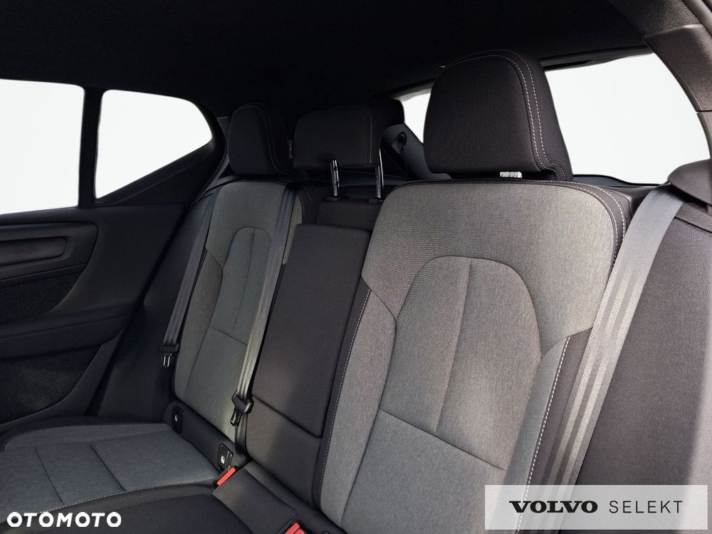 Volvo XC 40 - 23