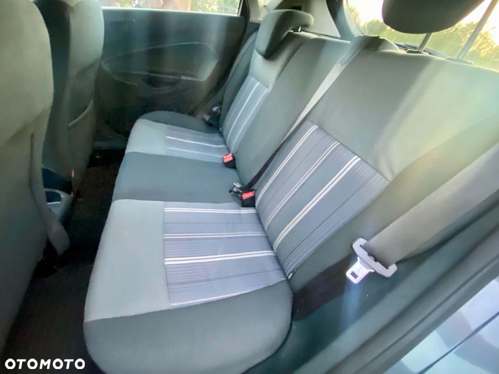 Ford Fiesta - 8