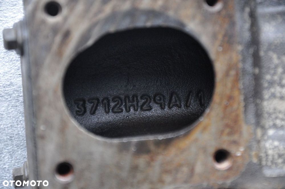 GŁOWICA PERKINS NR 3712H29A/1  1234567 - 2