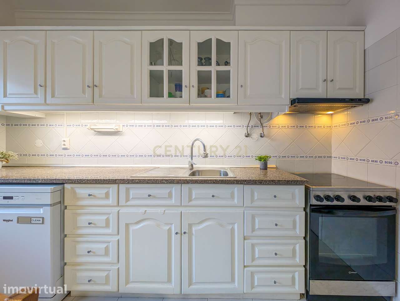 Quinta do Conde - Apartamento T2 renovado - 77 m² - Grande imagem: 3/21