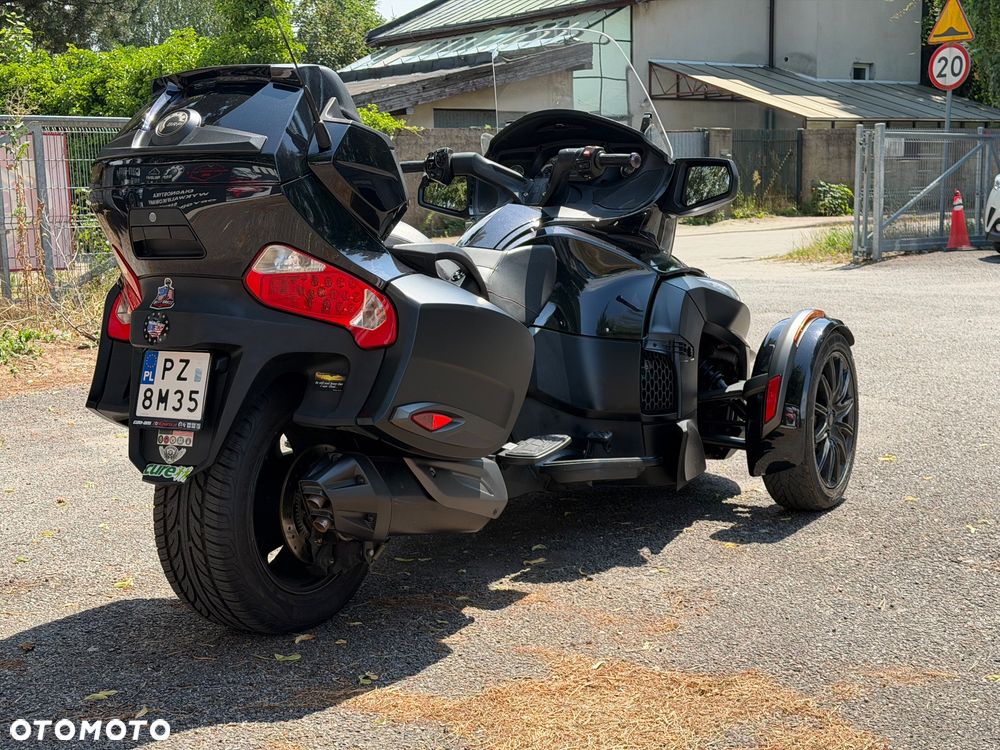 Can-Am Spyder - 3