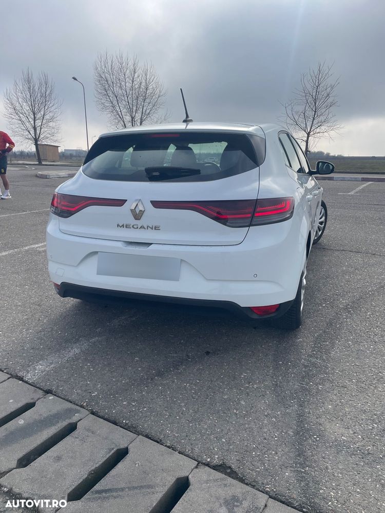 Renault Megane BLUE dCi 115 INTENS - 8