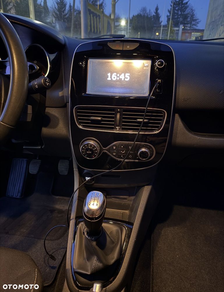 Renault Clio - 8