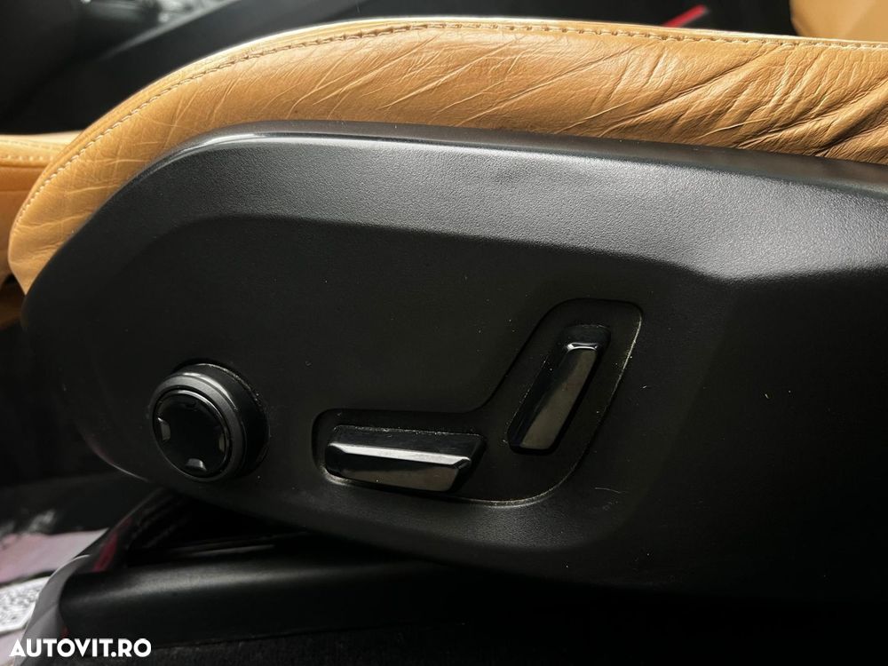 VOLVO XC60 2017 — imagine 42