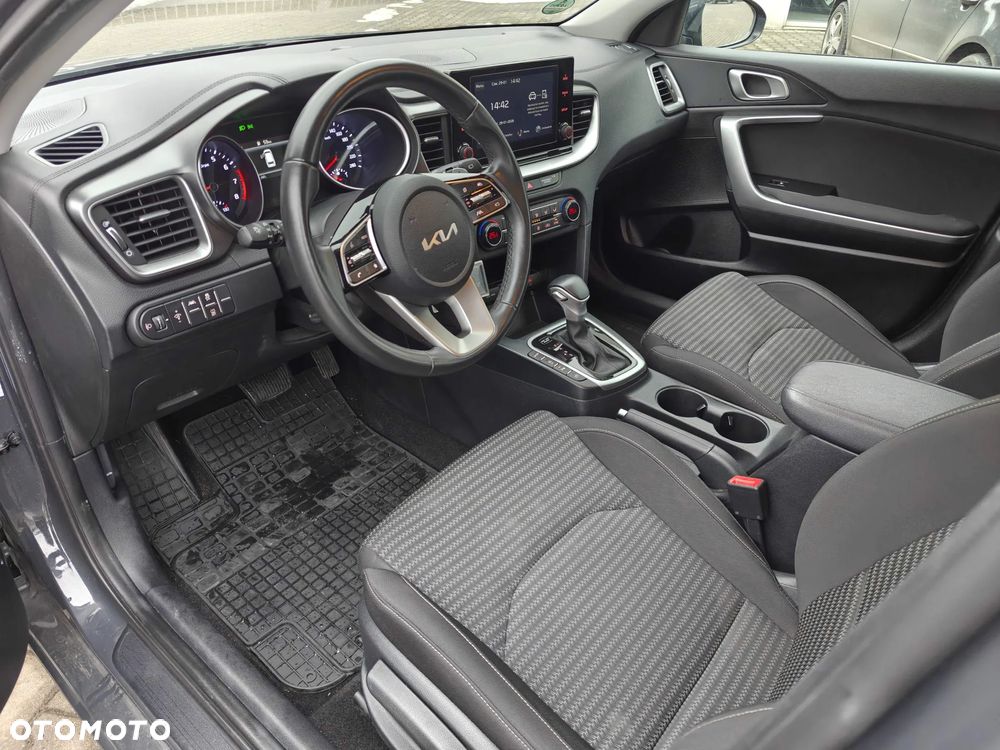 Kia Ceed 1.5 T-GDI M DCT - 12