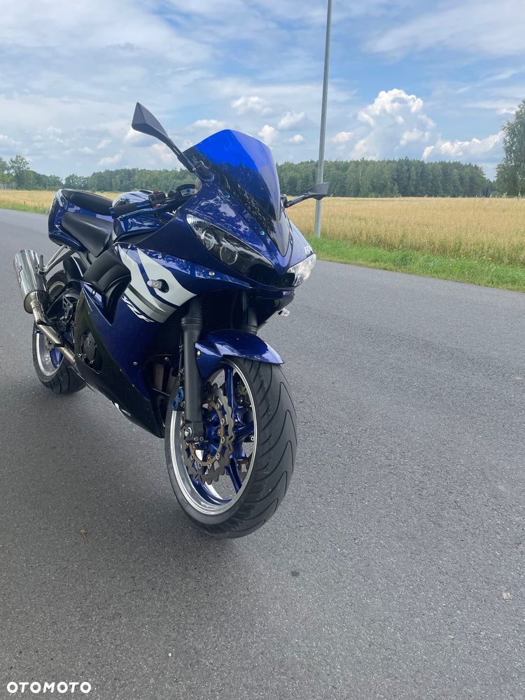 Yamaha YZF - 1