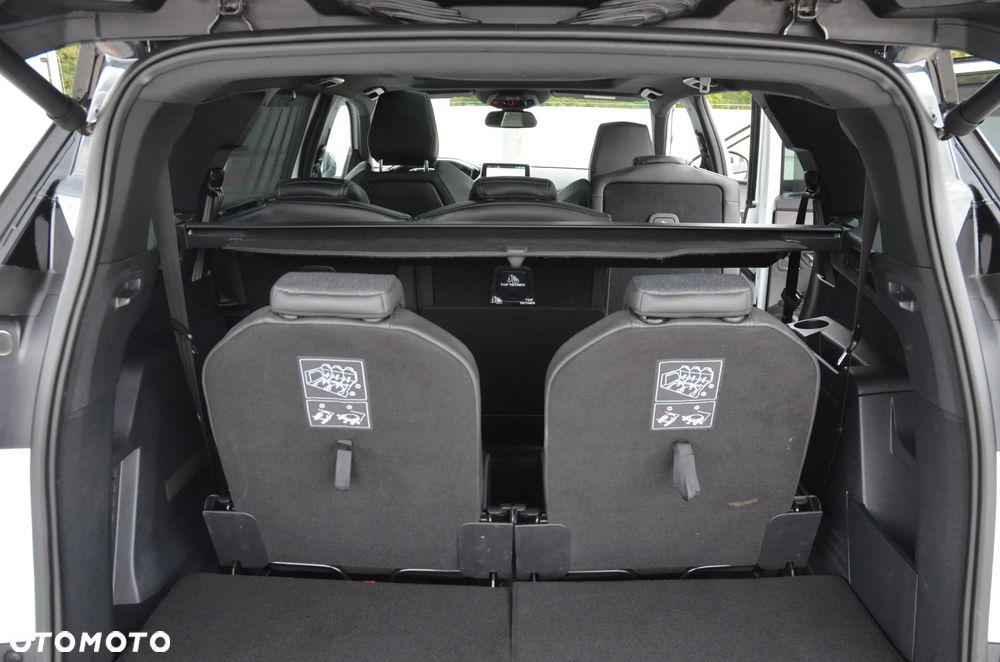 Peugeot 5008 - 24