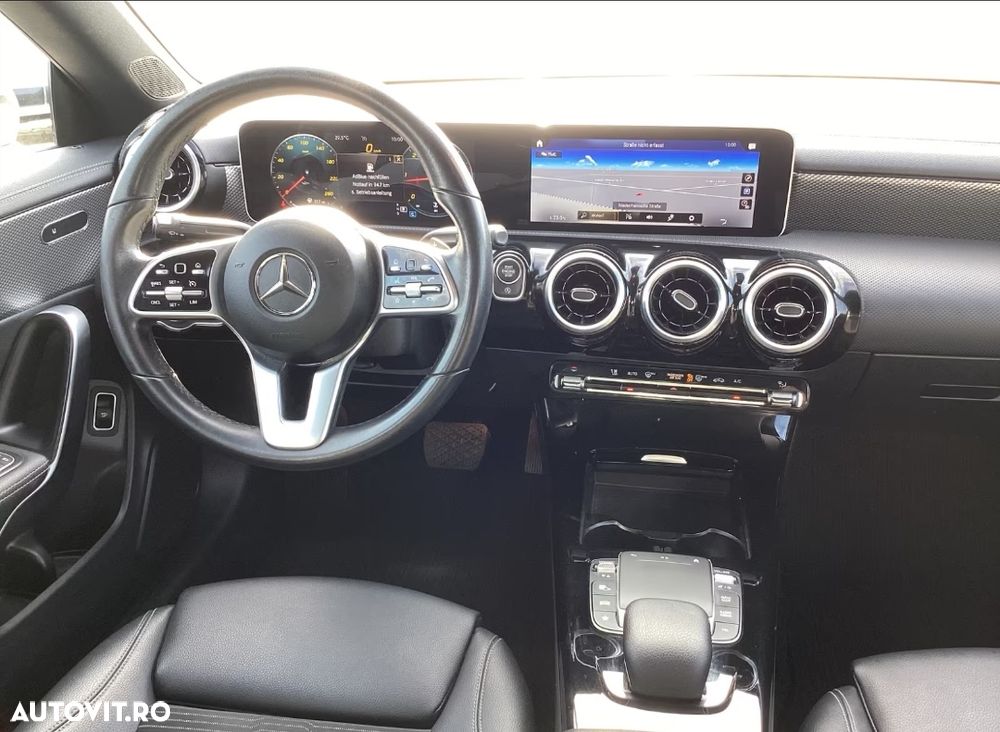 Mercedes-Benz CLA 180 - 4