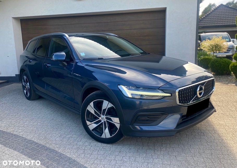 Volvo V60 Cross Country B4 D AWD Ultimate - 5