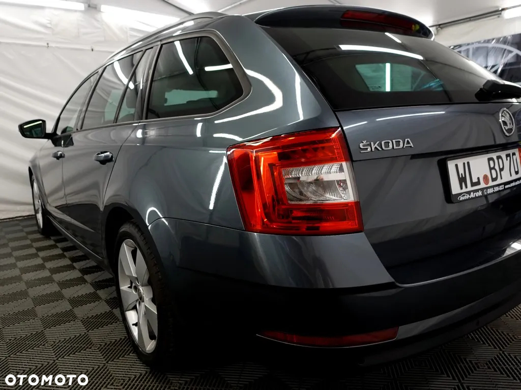 Skoda Octavia 2.0 TDI Elegance DSG - 26
