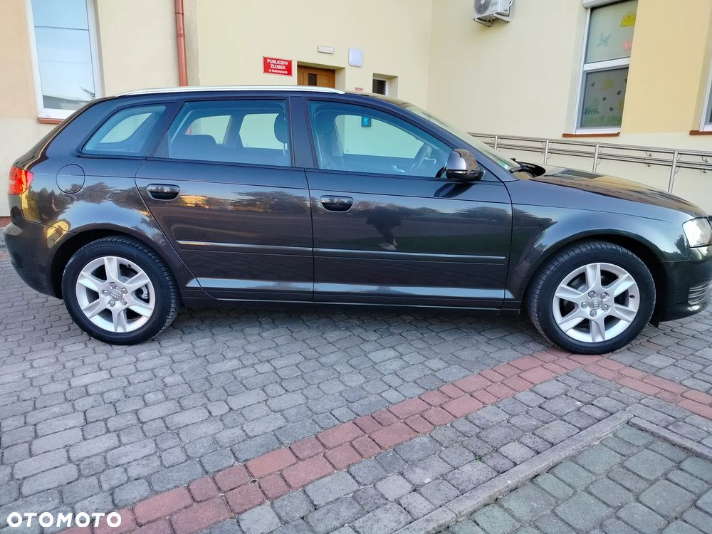 Audi A3 Sportback 1.6 Attraction - 10