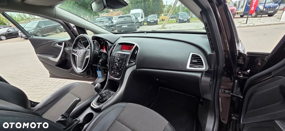 Opel Astra - 34