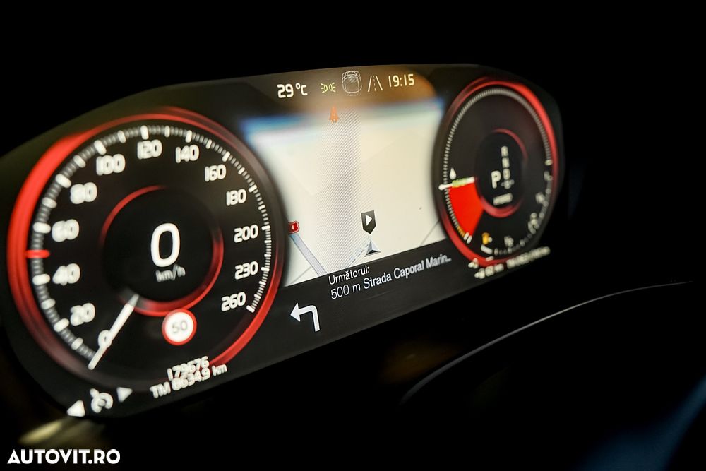 Volvo XC 60 T6 AWD Recharge Geartronic RDesign - 34