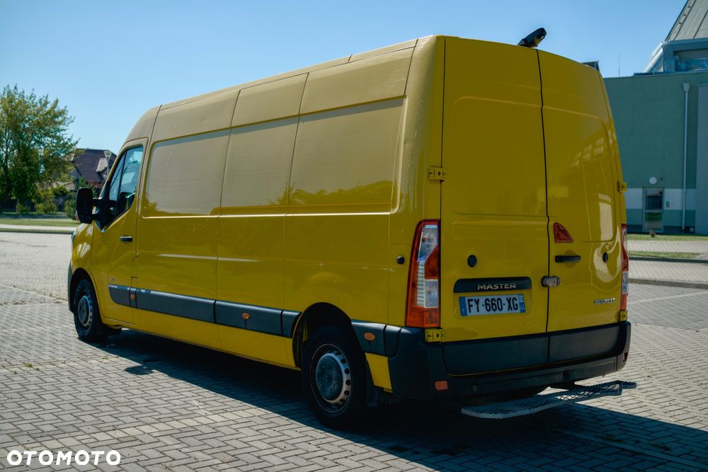Renault E-Master - 8