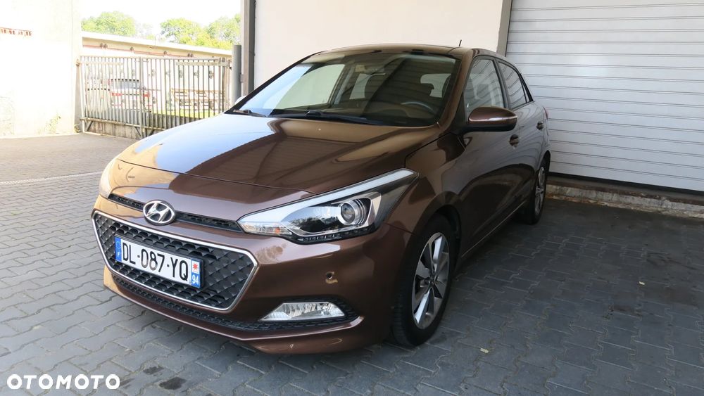 Hyundai i20 blue 1.2 YES Gold - 3