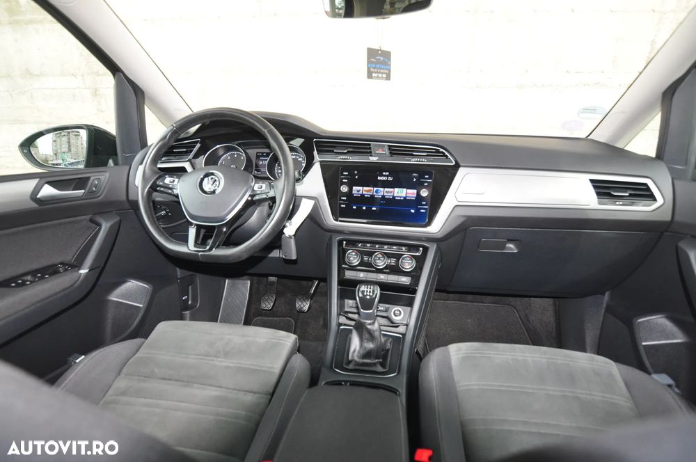 Volkswagen Touran 1.5 TSI ACT OPF Comfortline - 5