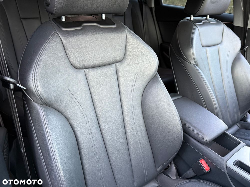 Audi A4 Avant 2.0 TDI ultra S tronic sport - 30